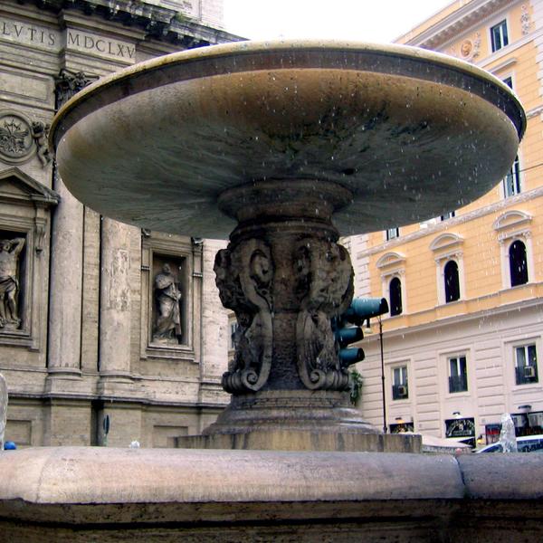 Fontana di Sant'Andrea della Valle
