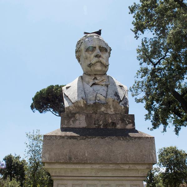 Busto di Francesco De Sanctis